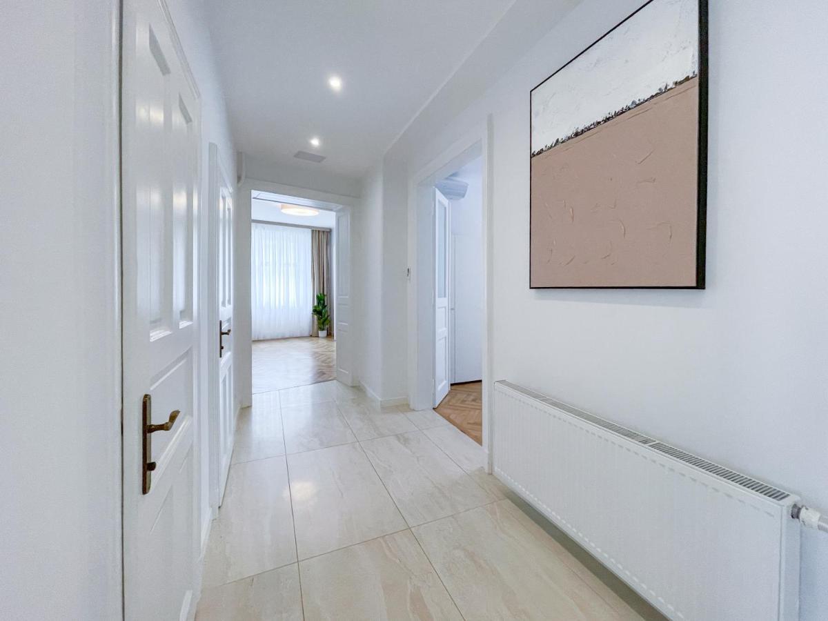 Elysian Apartment Bratislava Exterior photo
